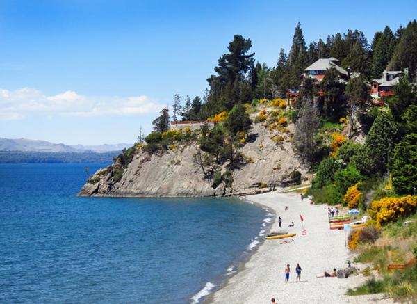 Playa, sol y lago. Nadar en agua pura - Bariloche