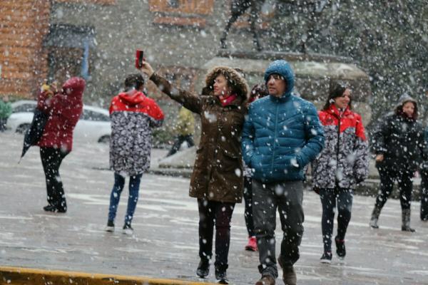 Mir&aacute; las fotos de la nevada en la ciudad