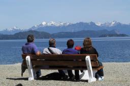 Bariloche abri&oacute; la temporada de verano en las playas municipales