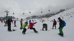 Competencias y mucha nieve en los centros de esqu&iacute; cordilleranos