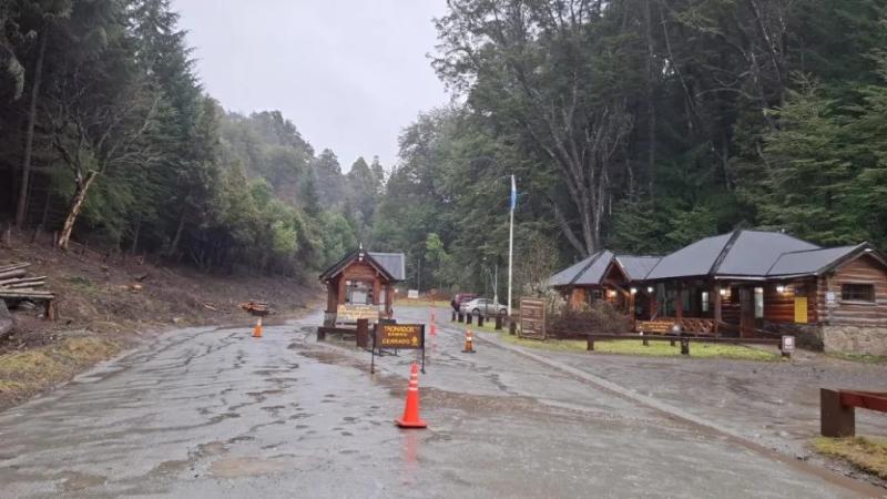 Alerta amarilla por lluvias en Bariloche: precaución en montaña y sendas del Nahuel Huapi