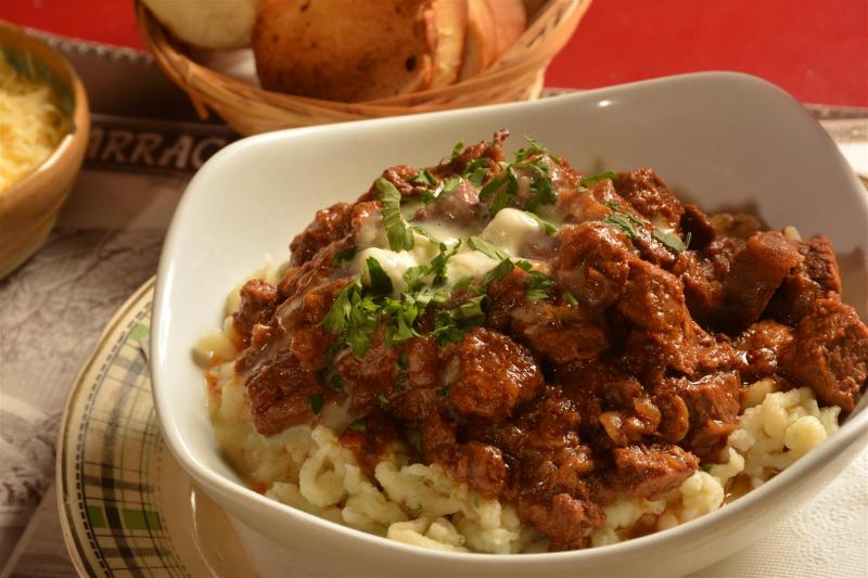 Hoy te esperamos con un delicioso Goulash