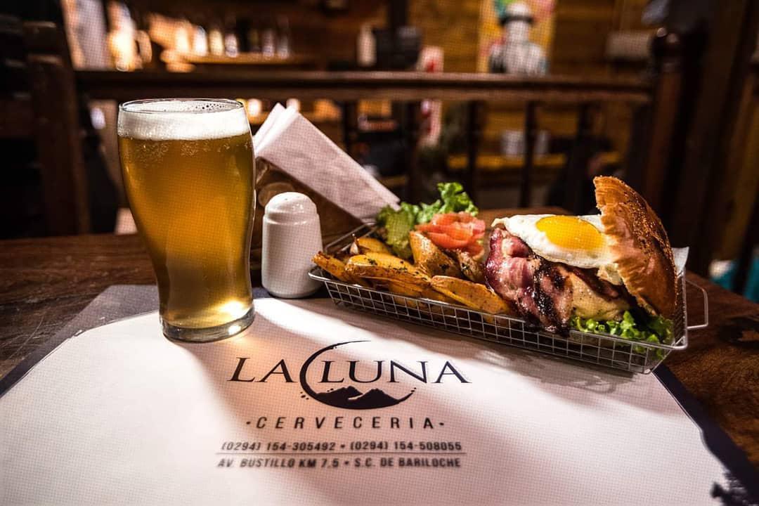  &iquest;Sab&eacute;s c&oacute;mo se llama esta burger?... &iexcl;La Bomba! &#128163;