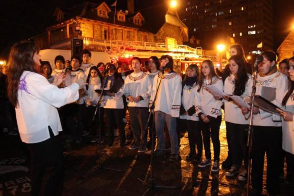  Se renueva el ciclo de conciertos t&eacute;, canto y poes&iacute;a en La LLave