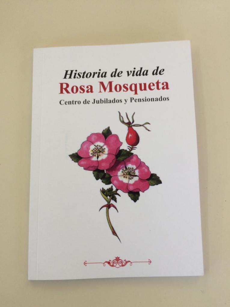 Presentaci&oacute;n del libro del Centro de Abuelos Rosa Mosqueta