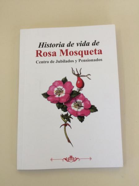 Presentaci&oacute;n del libro del Centro de Abuelos Rosa Mosqueta