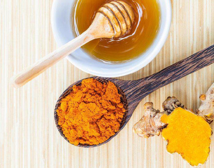 C&uacute;rcuma con miel de abejas: un remedio que no tiene precio