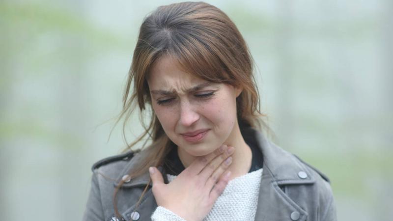 Sensaci&oacute;n de flema pegada en la garganta: posibles causas y remedios caseros efectivos para aliviar el malestar