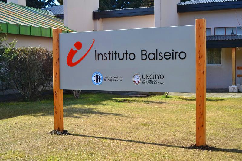 El Instituto Balseiro abre inscripciones 2021 con sus tradicionales becas