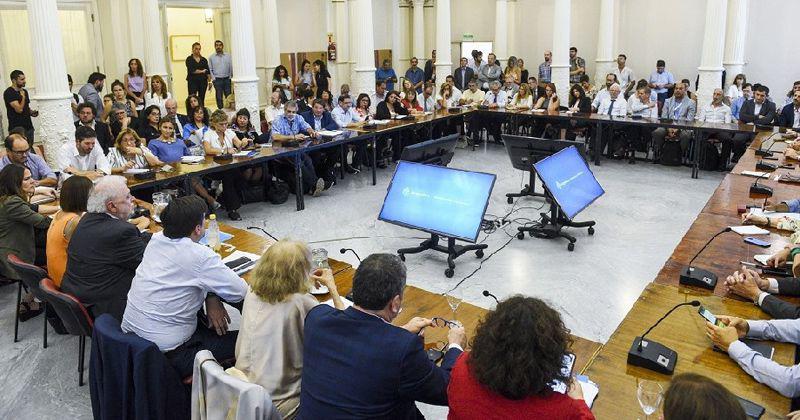 R&iacute;o Negro particip&oacute; en la decisi&oacute;n federal de sostener el dictado de clases