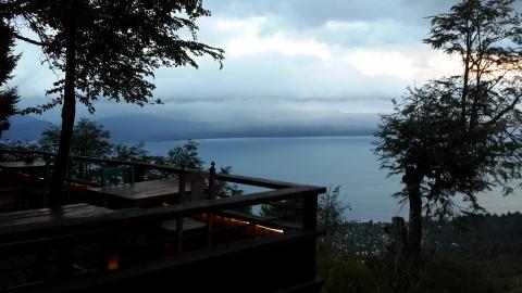 Refugio Berghof almuerzos cenas meriendas te cerveza artesanal Bariloche