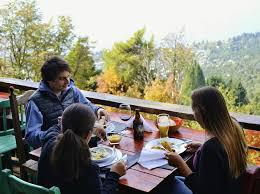 Refugio Berghof almuerzos meriendas te cerveza artesanal Bariloche