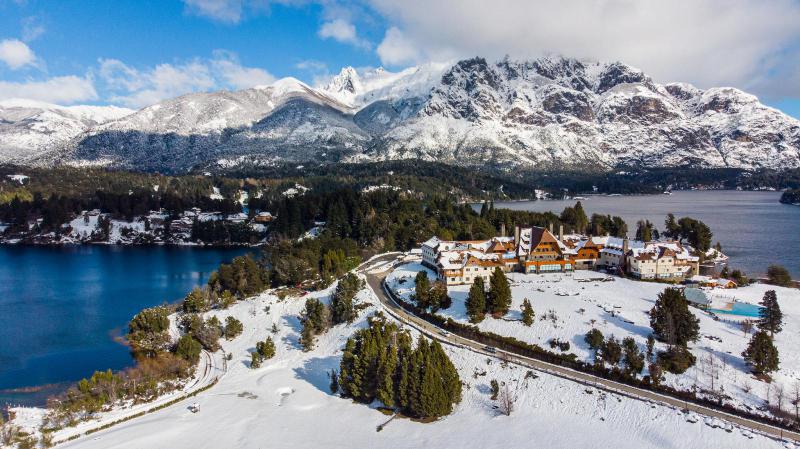 Lo bueno de viajar con Remises Nahuel Bariloche en invierno 2025
