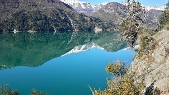 Ruta 40 Bariloche El Bolson El Bolson Remises Nahuel Paseos y traslados 