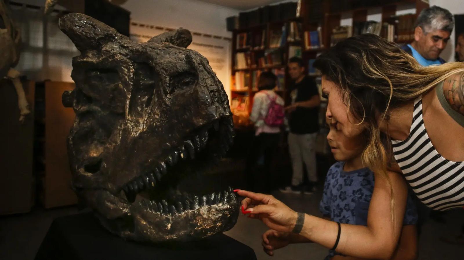 Llega a Cipolletti la muestra "Dinosaurios y otras bestias prehist&oacute;ricas"