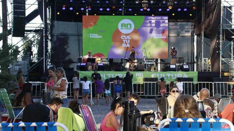 Zona Andina: m&uacute;sica, danza y teatro llenan de color las tardes de verano 