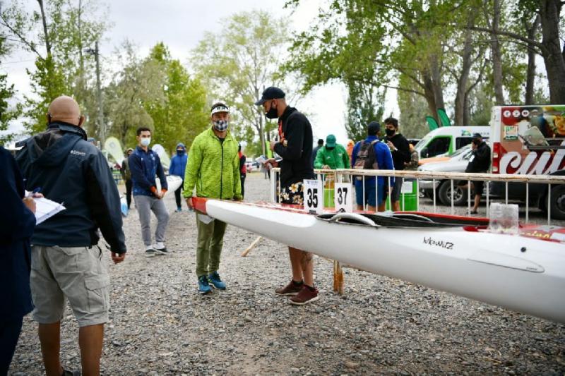 La Regata del r&iacute;o Negro arribar&aacute; al N&aacute;utico La Ribera