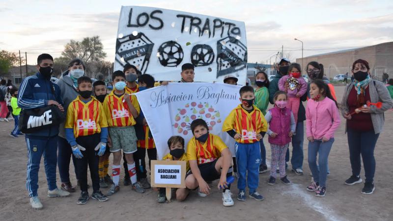 Qued&oacute; inaugurada la Liga Comunitaria de F&uacute;tbol en Allen