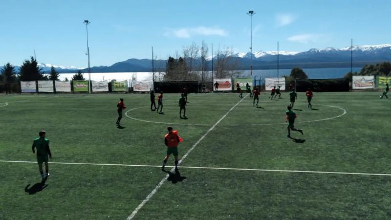 Juegos de la Araucan&iacute;a: El f&uacute;tbol rionegrino concentra esta semana en Bariloche