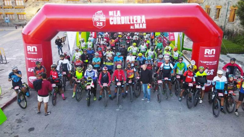 De la Cordillera al Mar: los ciclistas comenzaron a rodar en el Desaf&iacute;o Ruta 23