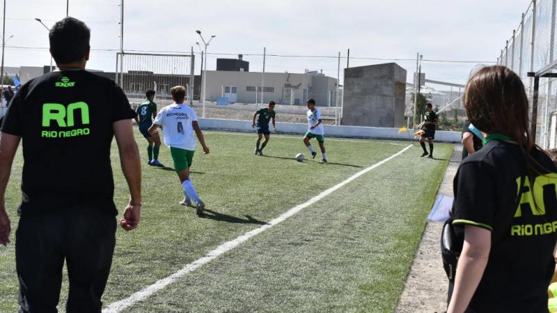 R&iacute;o Negro define los seleccionados de f&uacute;tbol para los Juegos Araucan&iacute;a 