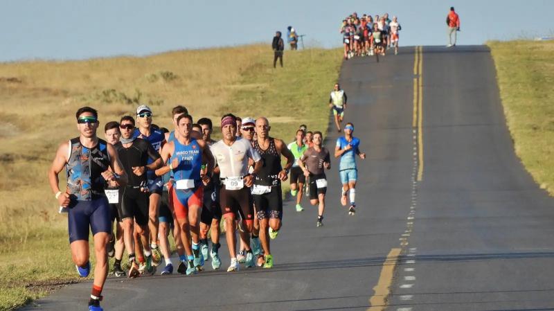 M&aacute;s de 300 triatletas participaron del Half Camino de la Costa