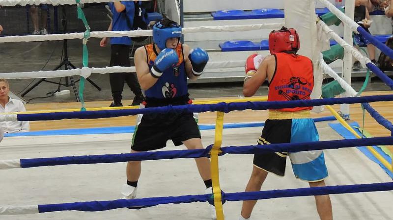 Los mejores j&oacute;venes boxeadores del pa&iacute;s llegan a competir a Dina Huapi 