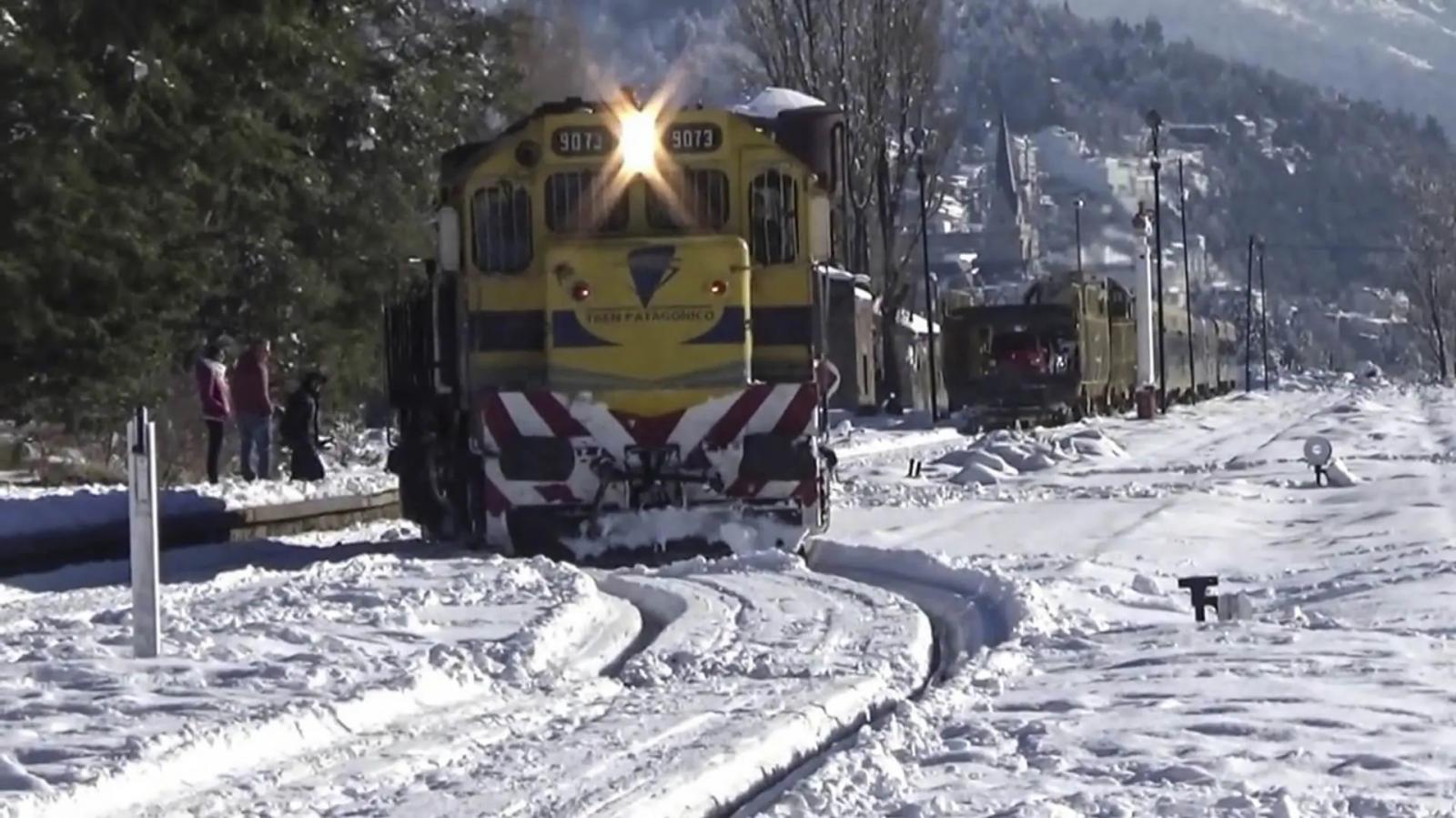 Conectando la cordillera y el mar, el Tren Patag&oacute;nico sigue recorriendo la estepa