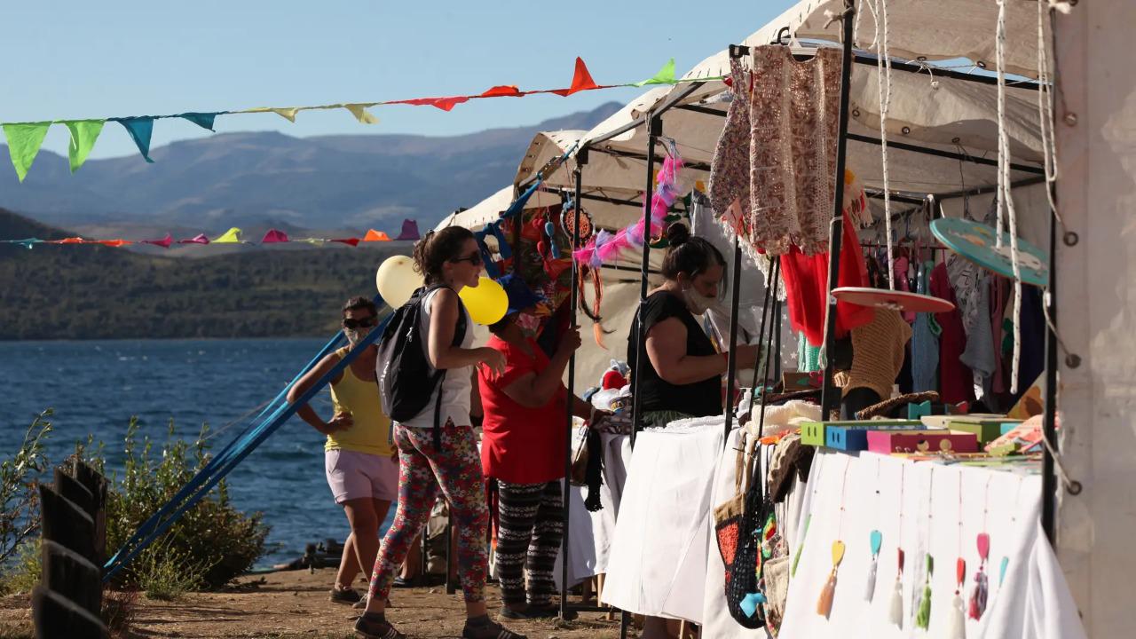 Dina Huapi ya palpita una nueva edici&oacute;n de la Fiesta de la Estepa y el Sol 