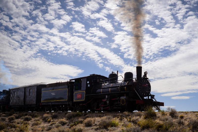 Vuelve a rodar la 'Trochita' con una excursi&oacute;n que encanta a turistas y residentes