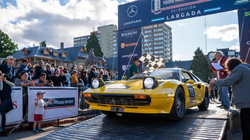 Mil Millas: la tradicional competencia de autos cl&aacute;sicos se vive en la cordillera