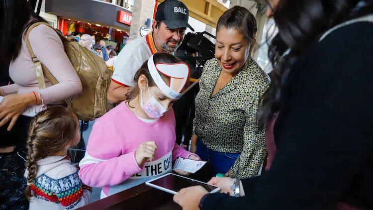 Carreras particip&oacute; de la inauguraci&oacute;n de la Fiesta del Chocolate en Bariloche