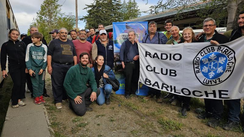 Radioaficionados unieron mar y cordillera en una transmisi&oacute;n hist&oacute;rica 