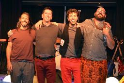 COSAS BUENAS en el REFUGIO INTERIOR | Lucas Dávalos y su Banda GRATIS en la Sala de Prensa