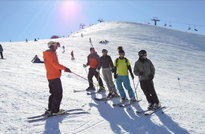 &iquest; Ya viste nuestras clases grupales de ski y snowboard para julio y agosto en el Cerro Catedral - Bariloche? 