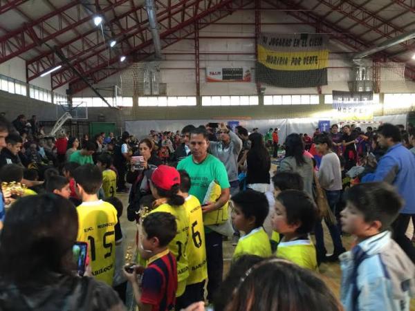  Cierre de lujo para el Torneo de F&uacute;tbol Barrial