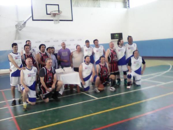 se jug&oacute; la 11va  Copa de MAXI BASQUET