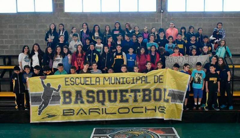 El b&aacute;squet infantil local viaj&oacute; a Cipoletti