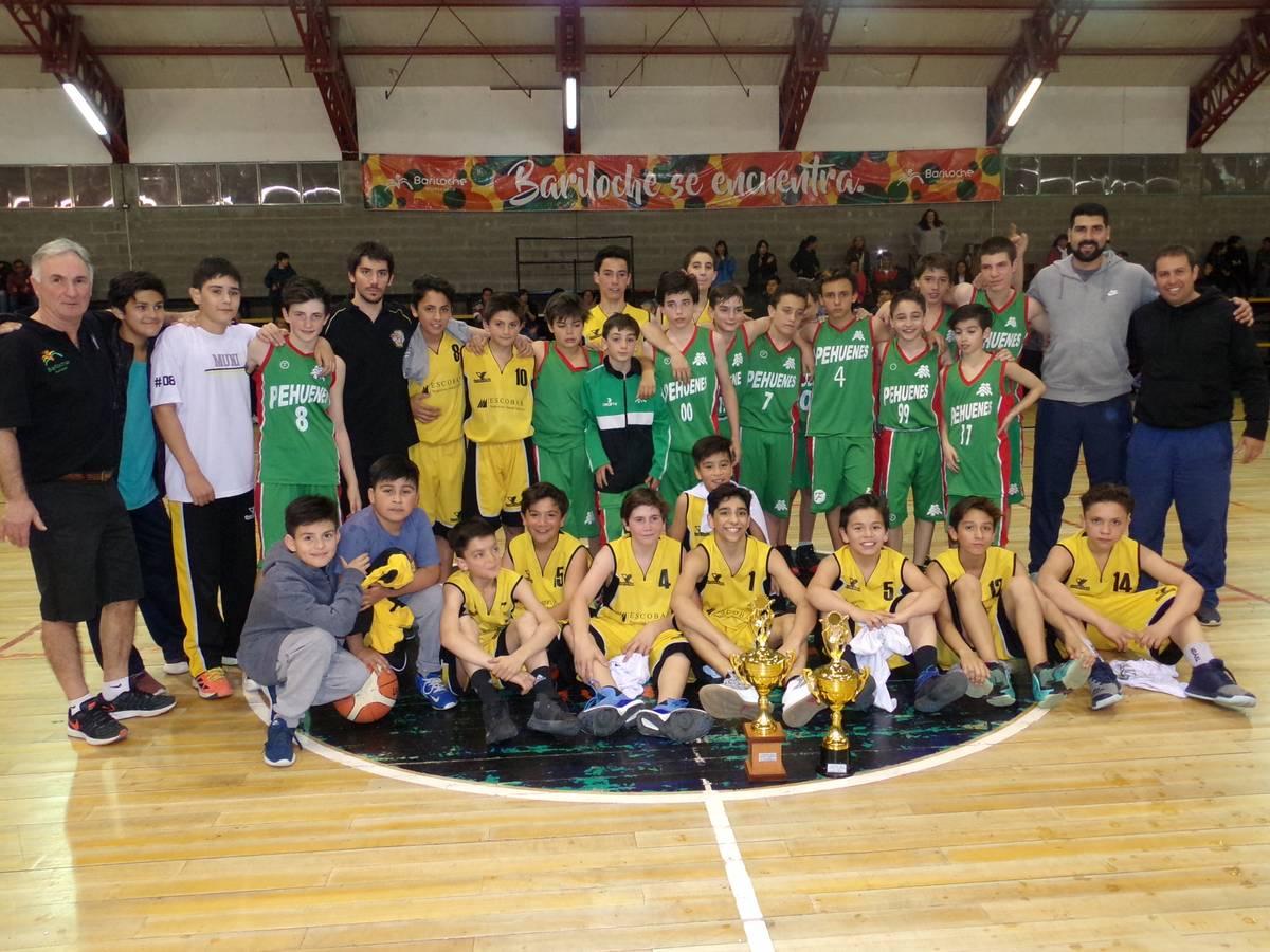 El trofeo de b&aacute;squet U13 qued&oacute; en vitrinas municipales