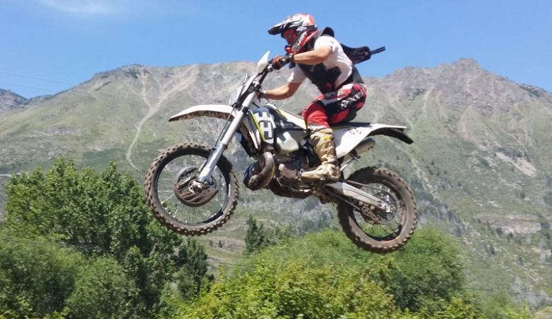 El barilochense Luciano Nahuelpan gan&oacute; el cuarto encuentro de s&uacute;per enduro en categor&iacute;a junior