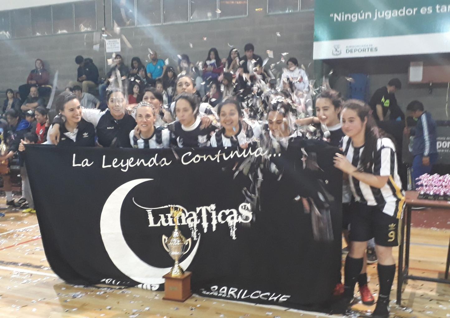&#147;Lun&aacute;ticas&#148; campeonas del futsal femenino