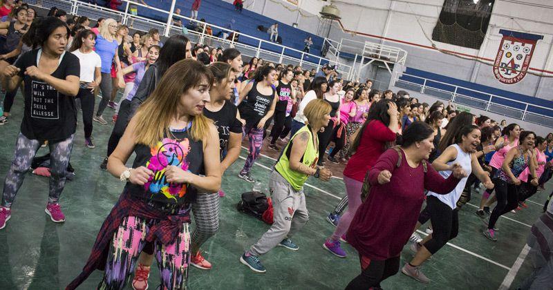 Cientos de personas bailaron zumba&nbsp;apoyando al peque&ntilde;o Thiago y su familia