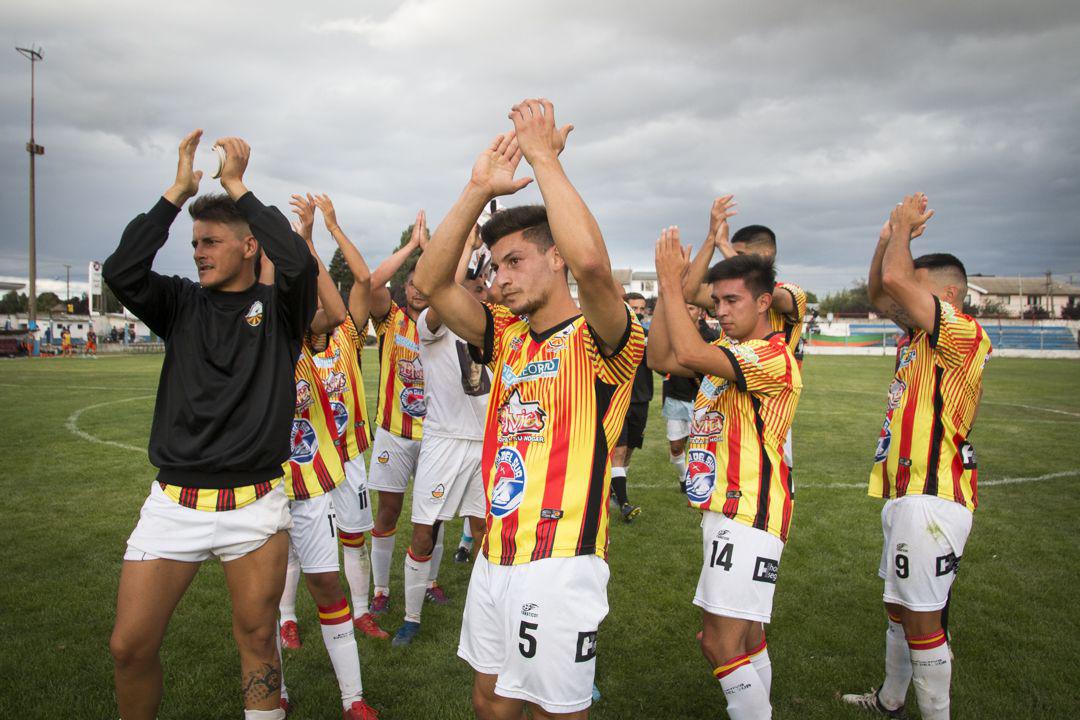 Cruz del Sur gole&oacute; y es finalista