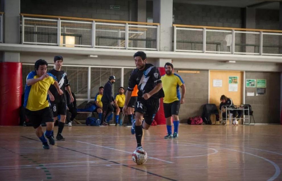 Futsal: Cuatro escenarios para una marat&oacute;n de partidos