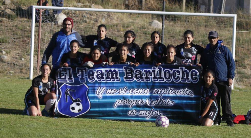 En la cancha "Una Menos" arranca el femenino