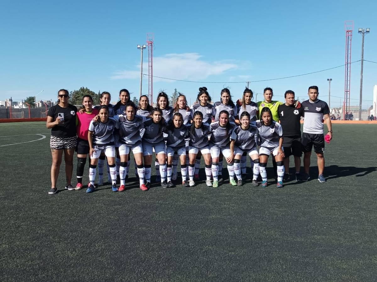 Luna Park reina en el f&uacute;tbol femenino de la Patagonia