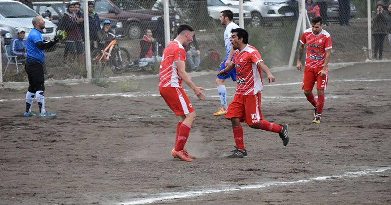 El f&uacute;tbol contin&uacute;a con la Copa Bariloche