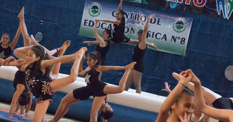 Extraordinaria Fiesta del Movimiento en el gimnasio Pedro Estremador