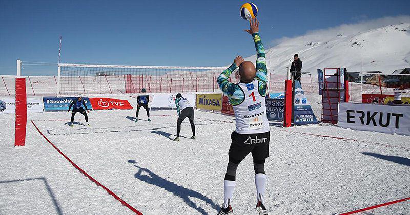 La FIVB confirm&oacute; a Bariloche como fecha del circuito mundial de v&oacute;ley en la nieve