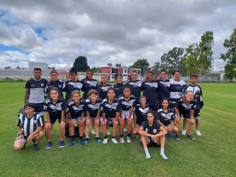 Luna Park se entren&oacute; en Chacarita pensando en Rosario Central